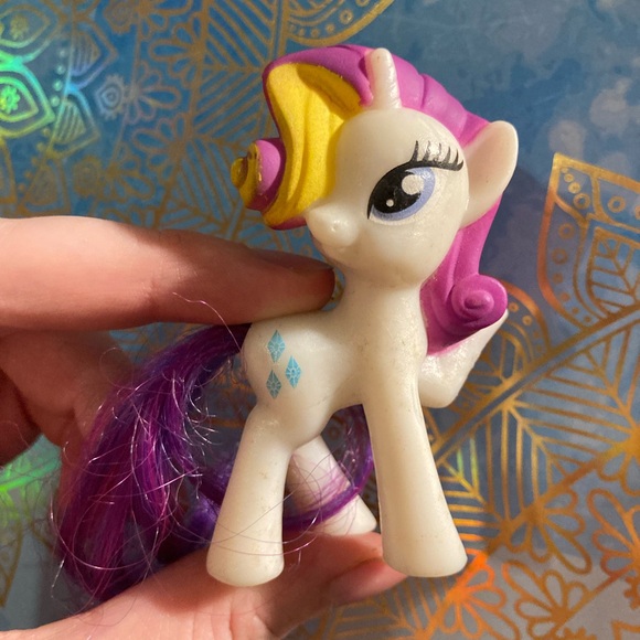 SOLD in Bundle / B1G2 - MLP Rarity Toy Horse Pony Figure - Buy 1, Get 2 FREE - Picture 1 of 7